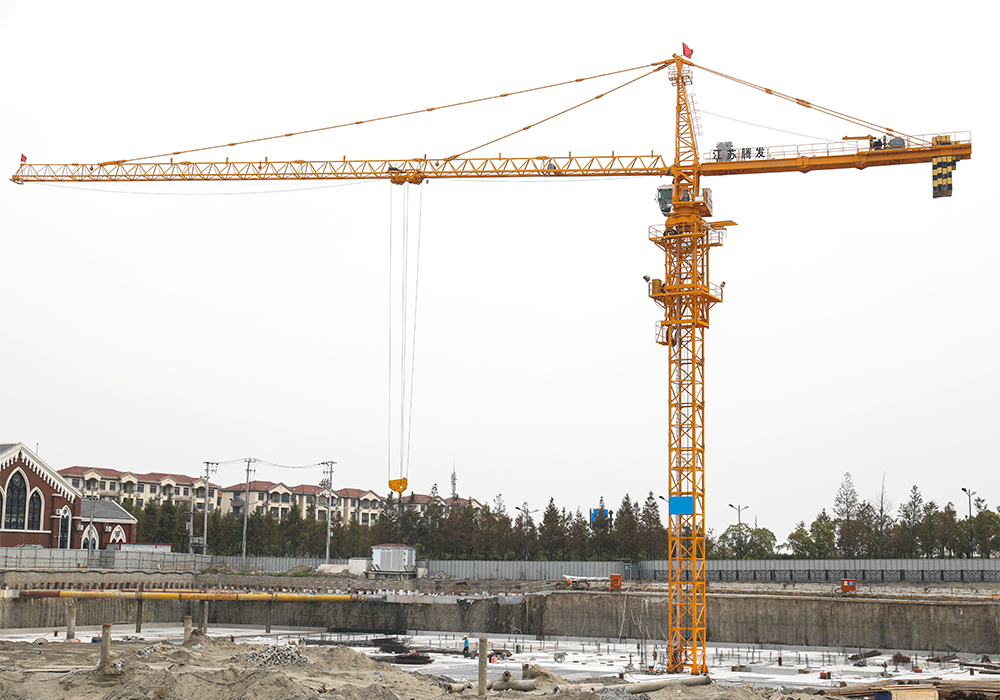 QTZ100 (6013) Topkit Tower Crane 6T 8T kettős rotáció