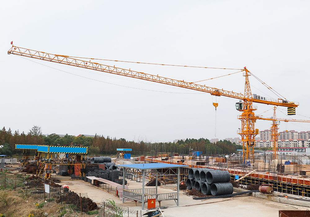 QTZ125 (6015) Topkit Construction Tower Crane 10T terhelési kapacitás